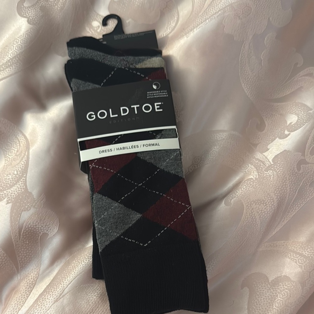 Black Performance Athletic Socks with Moisture-Wicking and Arch Support